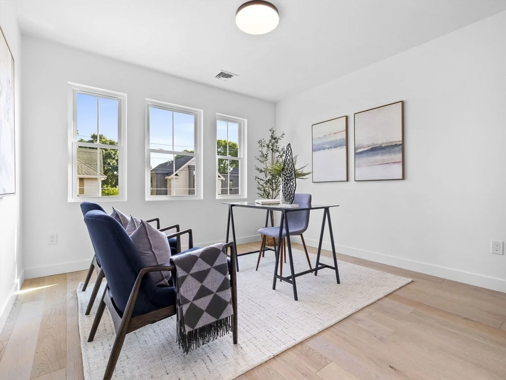 4 bed, 3 bath apartment for rent at 23 Winter St Unit 23, Medford — photo 18 of 25
