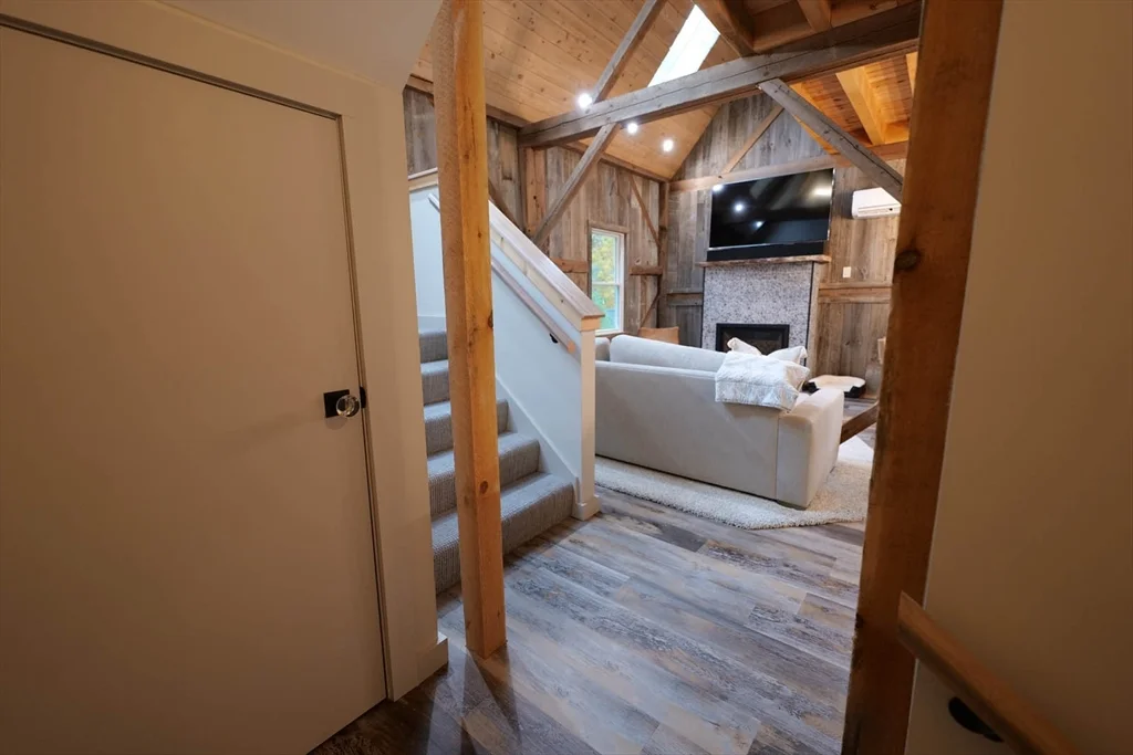 1 bed, 2 bath apartment for rent at 23 Winter St Unit B, Norwell — photo 5 of 42