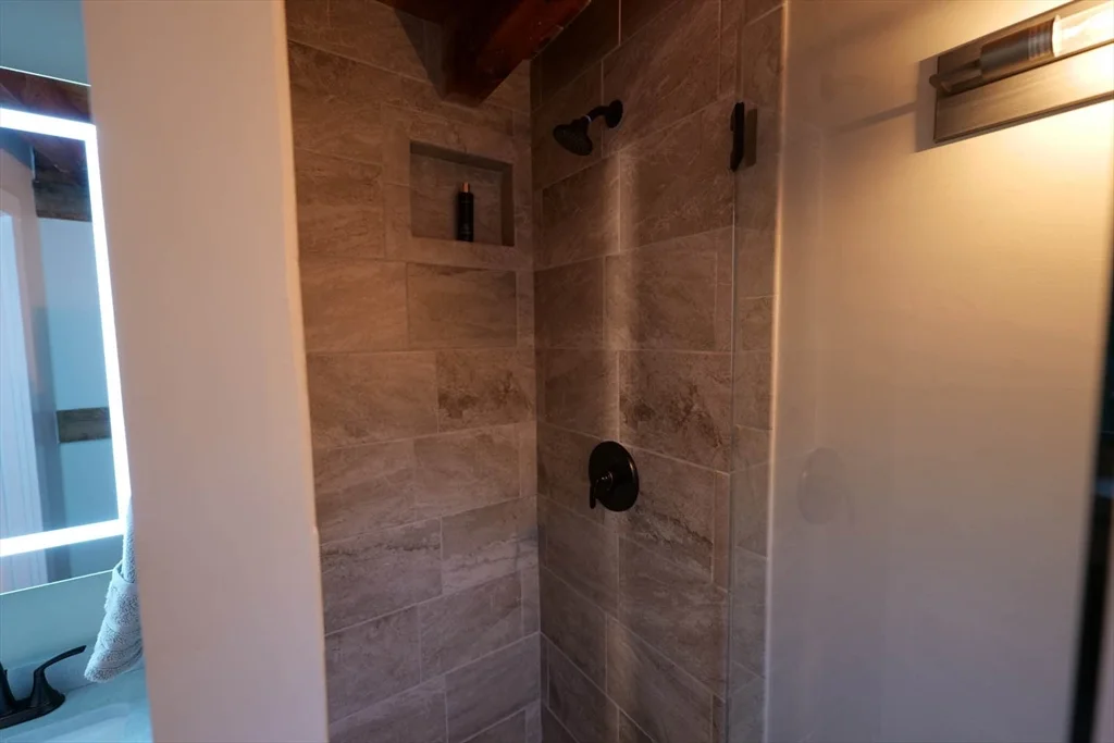 1 bed, 2 bath apartment for rent at 23 Winter St Unit B, Norwell — photo 32 of 42