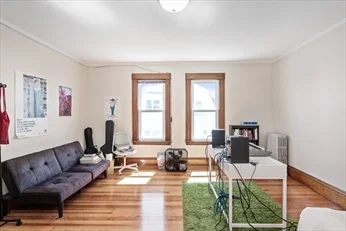 5 bed, 1 bath apartment for rent at 23 Wisconsin Ave Unit 2, East Somerville — photo 16 of 18