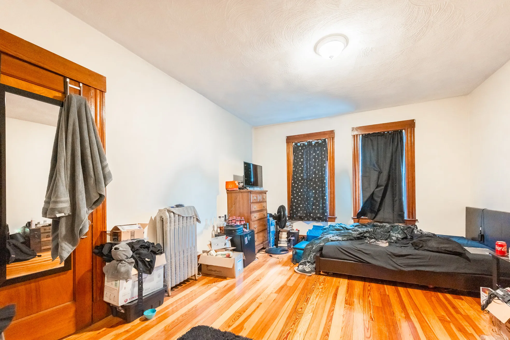 5 bed, 1 bath apartment for rent at 23 Wisconsin Ave Unit 2, East Somerville — photo 10 of 18