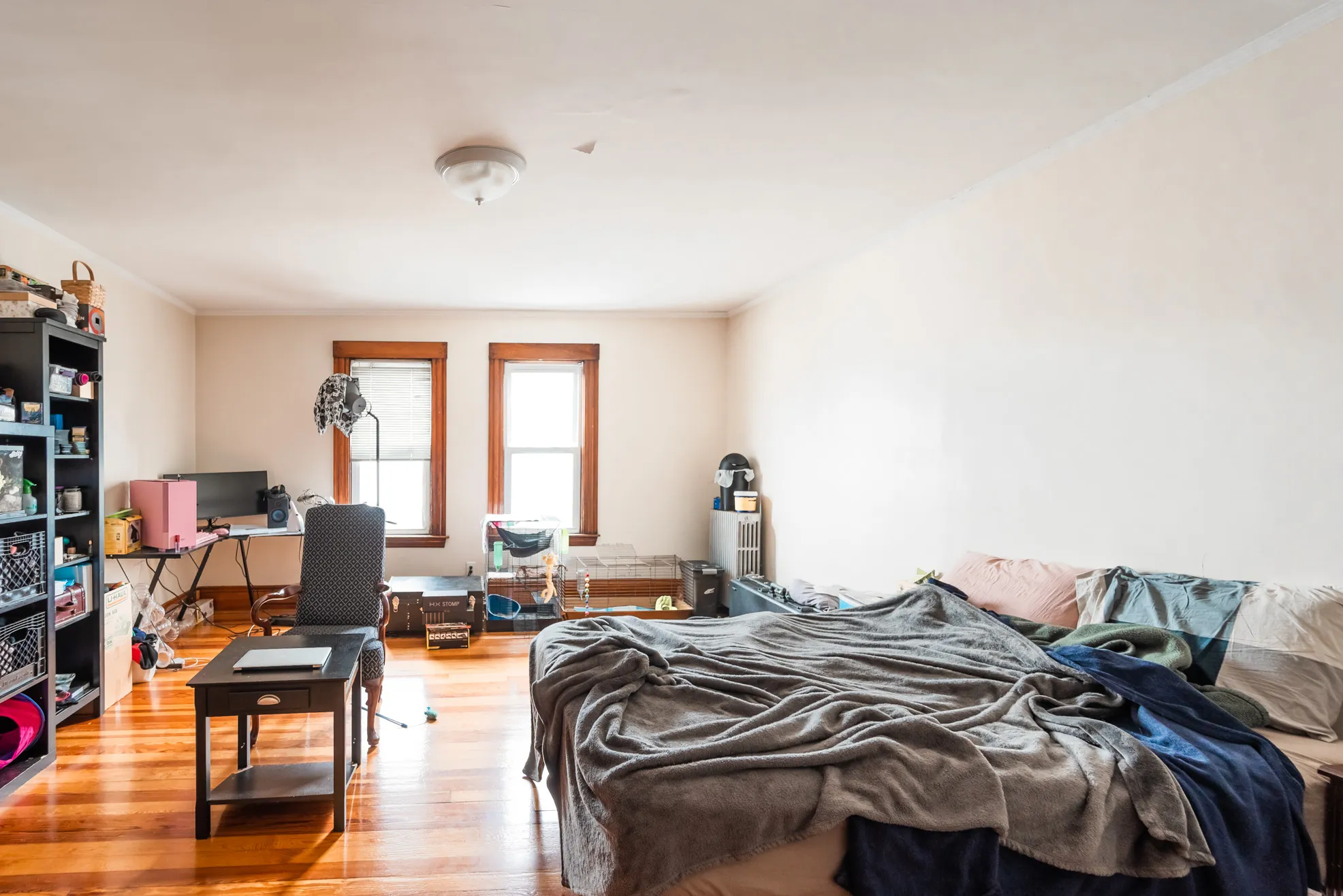 5 bed, 1 bath apartment for rent at 23 Wisconsin Ave Unit 2, East Somerville — photo 8 of 18