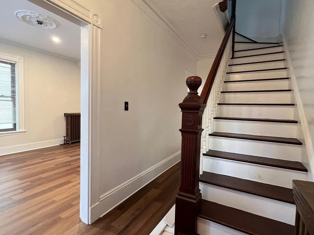 5 bed, 2 bath apartment for rent at 23 Woodville St, Roxbury — photo 6 of 27