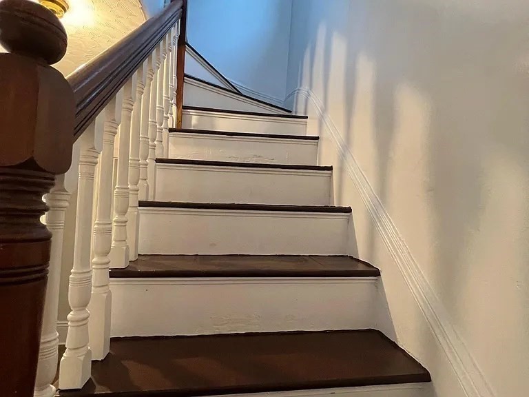 5 bed, 2 bath apartment for rent at 23 Woodville St, Roxbury — photo 17 of 27