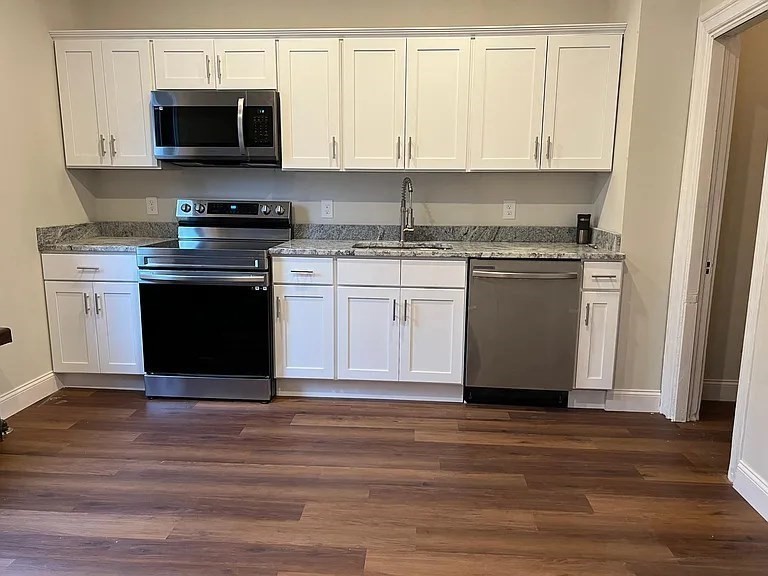 5 bed, 2 bath apartment for rent at 23 Woodville St, Roxbury — photo 4 of 27