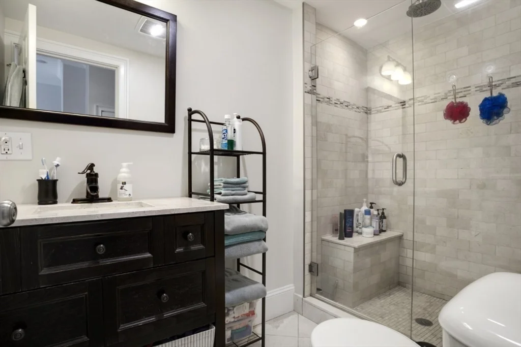 2 bed, 1 bath apartment for rent at 23 Woodward St Unit 3, South Boston — photo 16 of 21