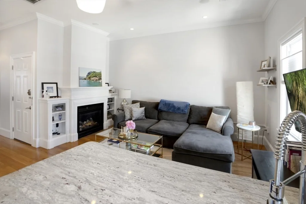 2 bed, 1 bath apartment for rent at 23 Woodward St Unit 3, South Boston — photo 2 of 21
