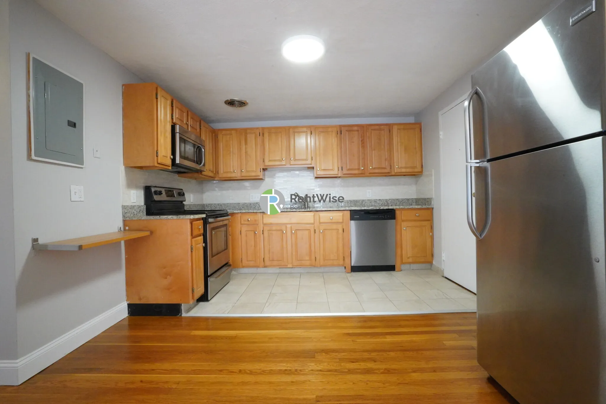 2 bed, 1 bath apartment for rent at 230 Babcock St Unit 3B, North Brookline — photo 4 of 18
