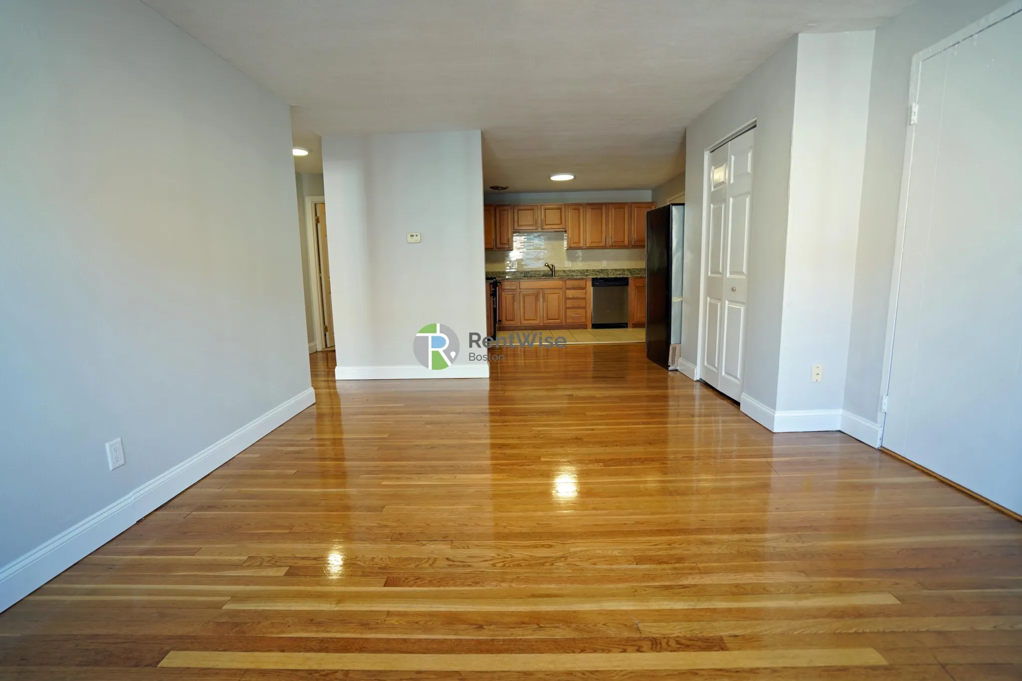 2 bed, 1 bath apartment for rent at 230 Babcock St Unit 4G, North Brookline — photo 2 of 17