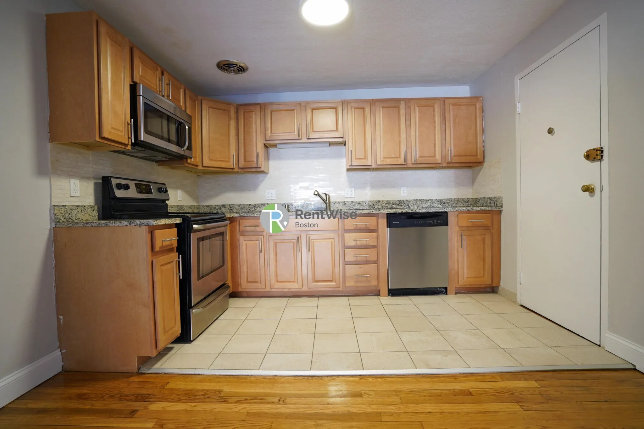 2 bed, 1 bath apartment for rent at 230 Babcock St Unit 4G, North Brookline — photo 4 of 17