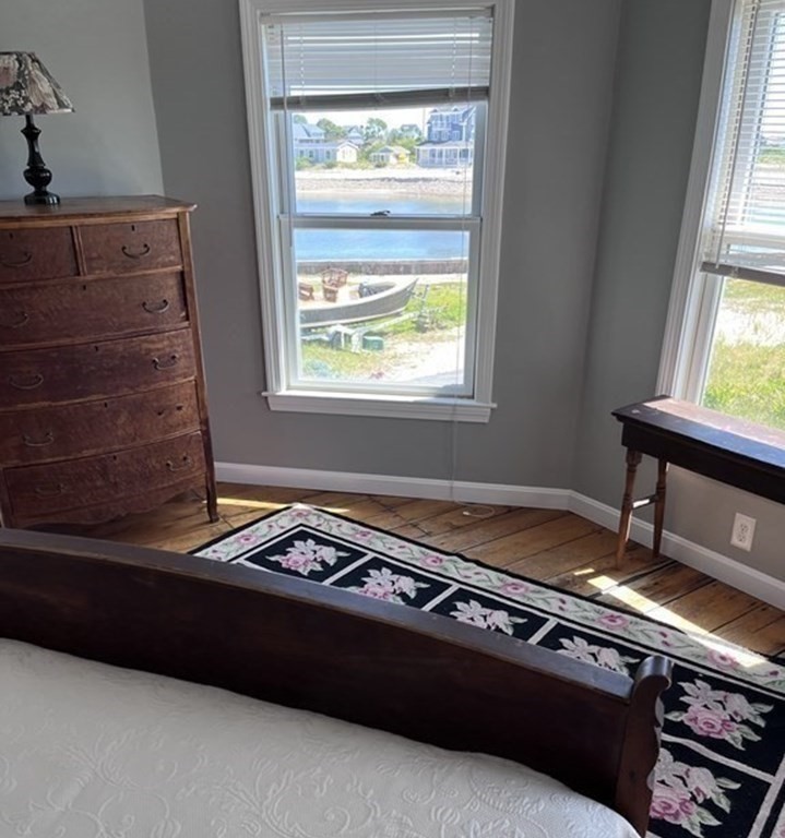 4 bed, 2 bath apartment for rent at 230 Bay Ave Unit 230, Green Harbor — photo 9 of 24
