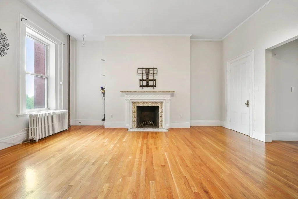 2 bed, 1 bath apartment for rent at 230 Beacon St Unit B7, Back Bay — photo 5 of 20