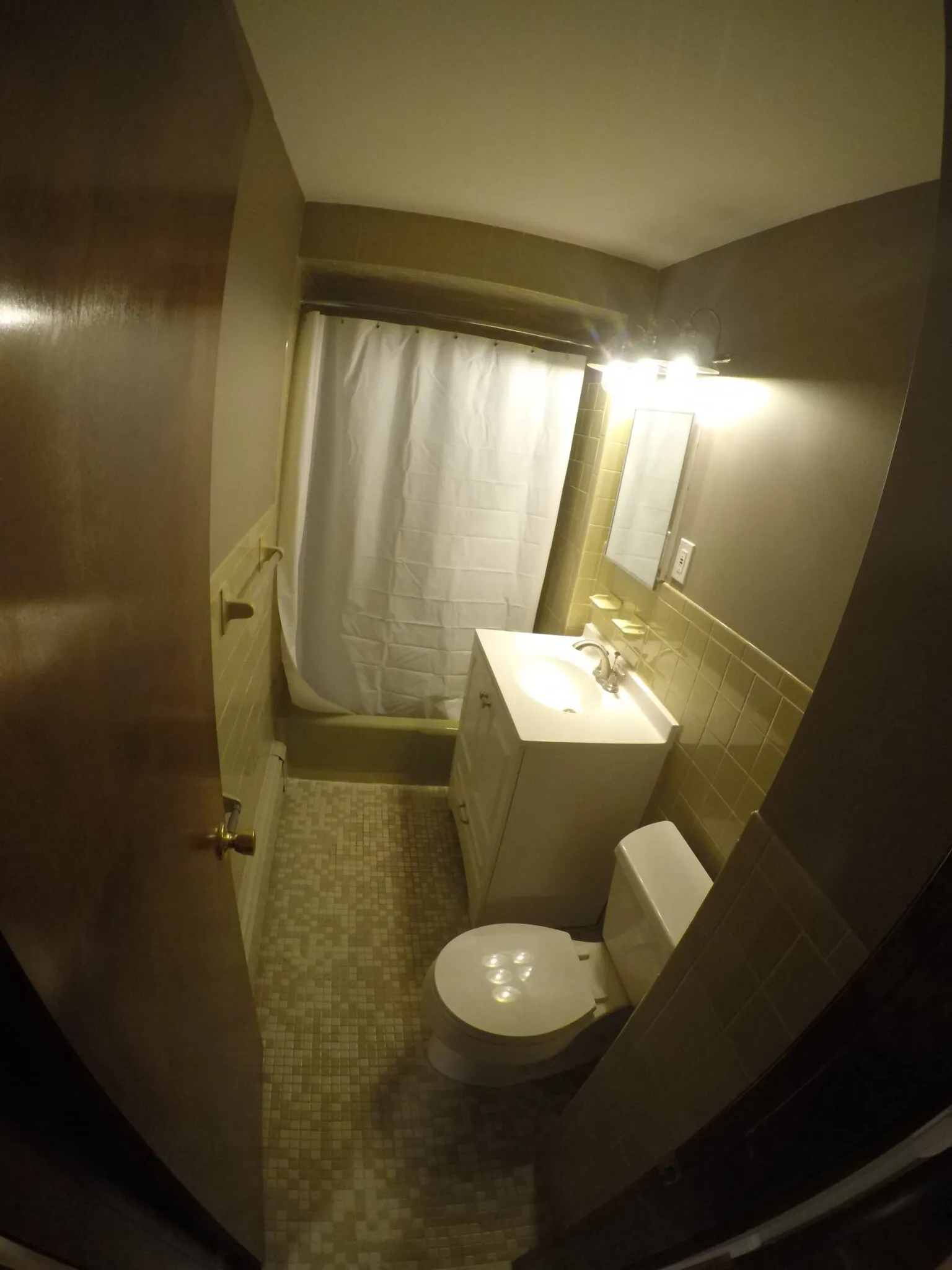 3 bed, 2 bath apartment for rent at 230 Brookline St Unit 2, Cambridgeport — photo 2 of 11