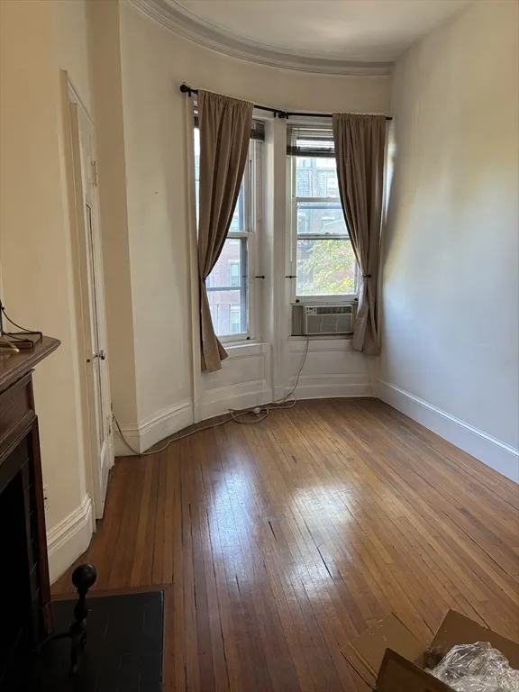3 bed, 2 bath apartment for rent at 230 Commonwealth Ave Unit 5, Back Bay — photo 8 of 14