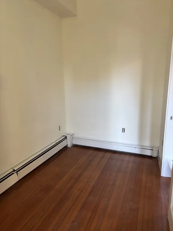 3 bed, 2 bath apartment for rent at 230 Commonwealth Ave Unit 5, Back Bay — photo 10 of 14