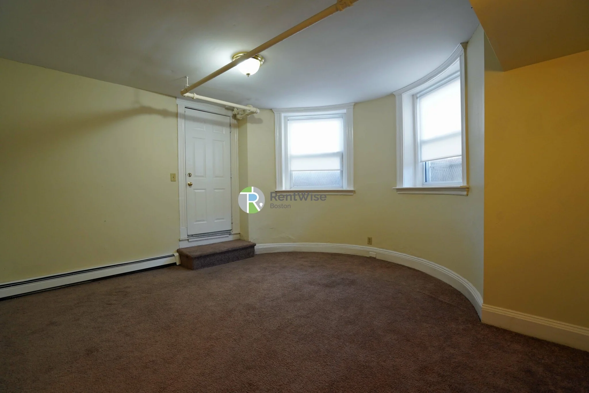 4 bed, 2 bath apartment for rent at 230 Fuller St Unit A, North Brookline — photo 2 of 23