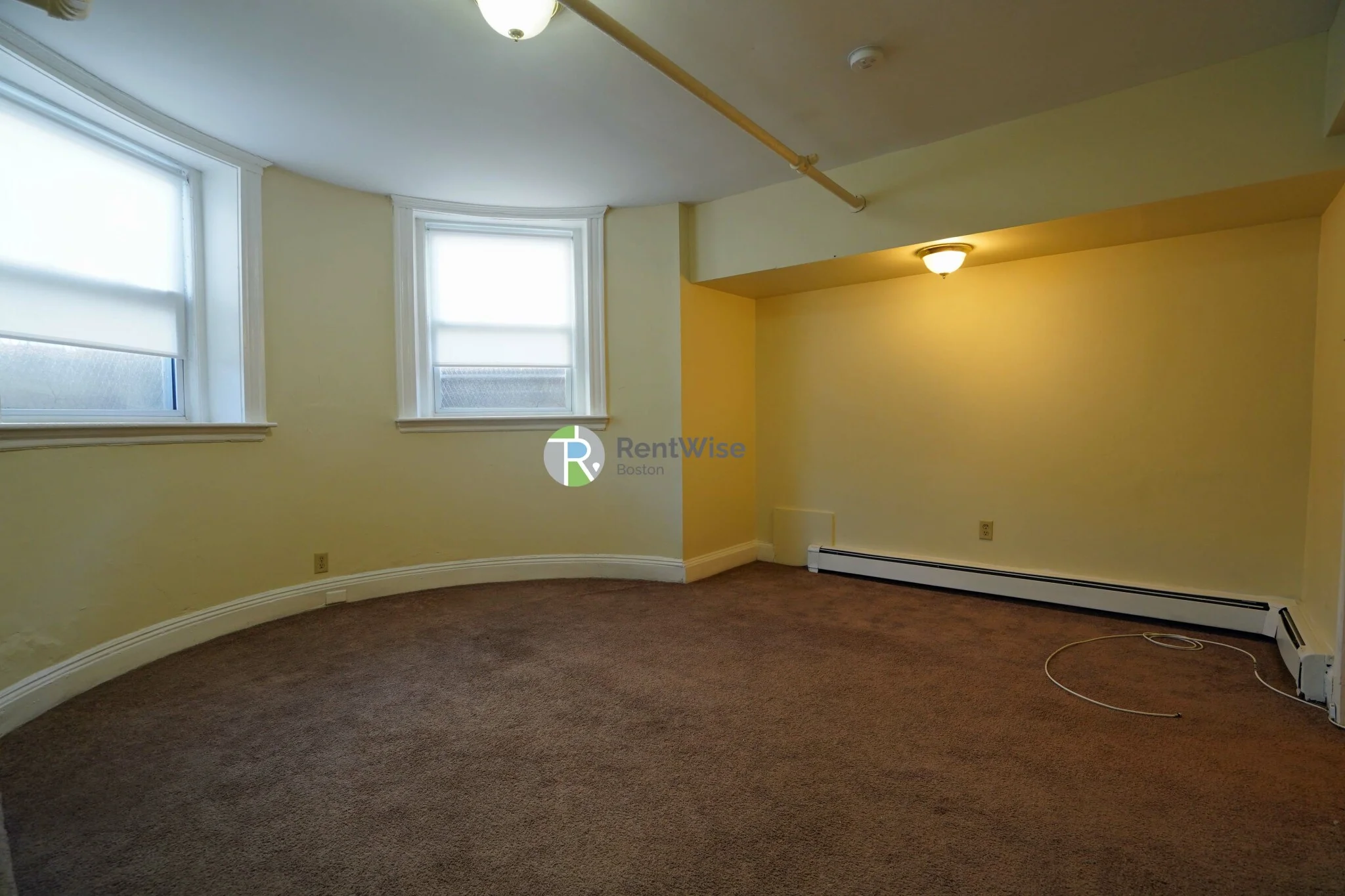 4 bed, 2 bath apartment for rent at 230 Fuller St Unit A, North Brookline — photo 4 of 23