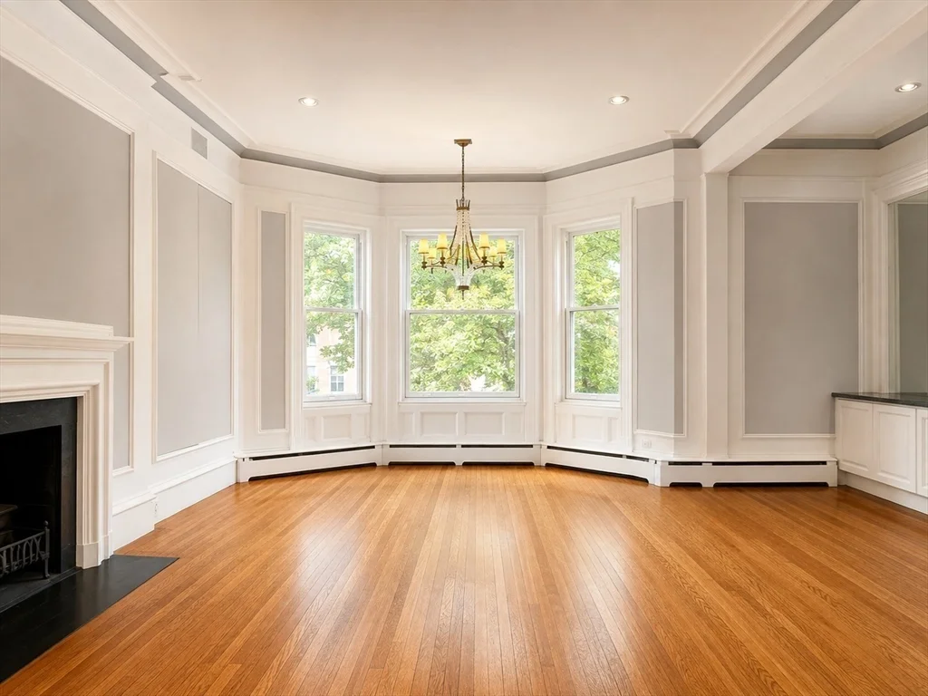 2 bed, 2 bath apartment for rent at 230 Marlborough St Unit 2, Back Bay — photo 4 of 21