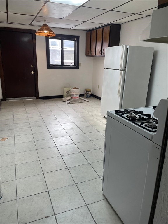 2 bed, 1 bath apartment for rent at 230 Pearl St Unit 1, Winter Hill — photo 4 of 11