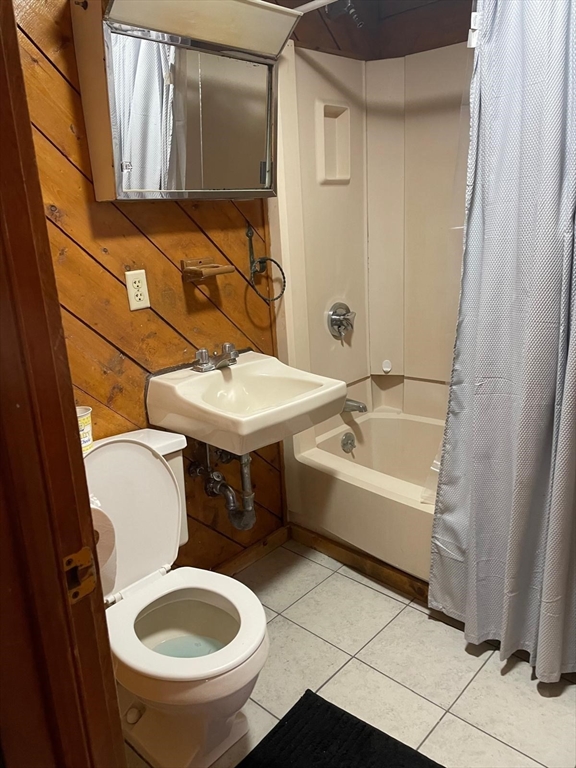 2 bed, 1 bath apartment for rent at 230 Pearl St Unit 1, Winter Hill — photo 11 of 11