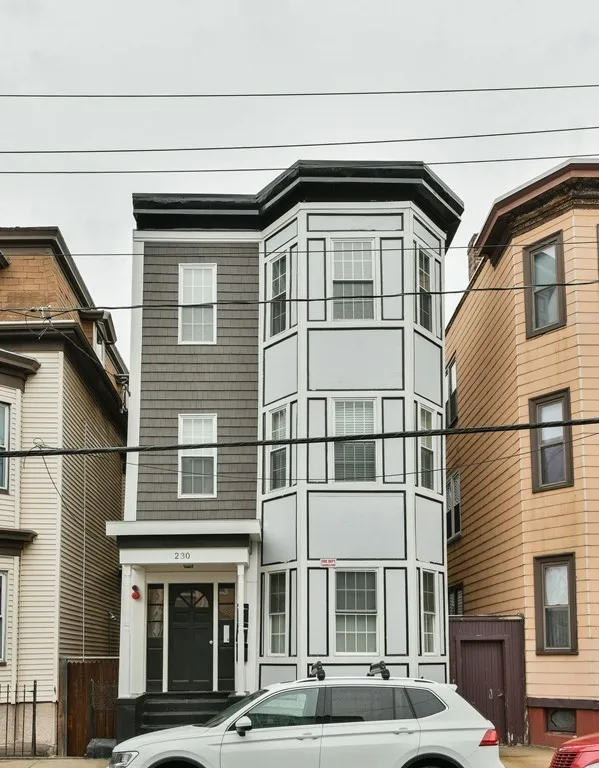 2 bed, 2 bath apartment for rent at 230 Saratoga St Unit 3, East Boston — photo 13 of 13
