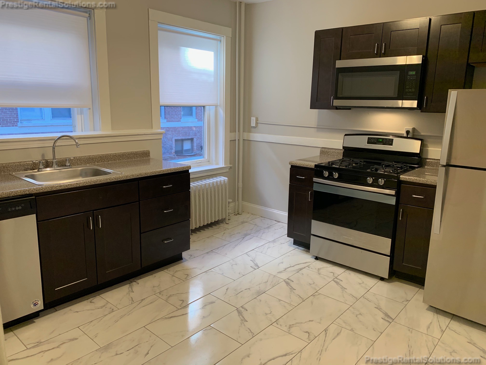 3 bed, 1 bath apartment for rent at 230 South St Unit 1, Jamaica Plain