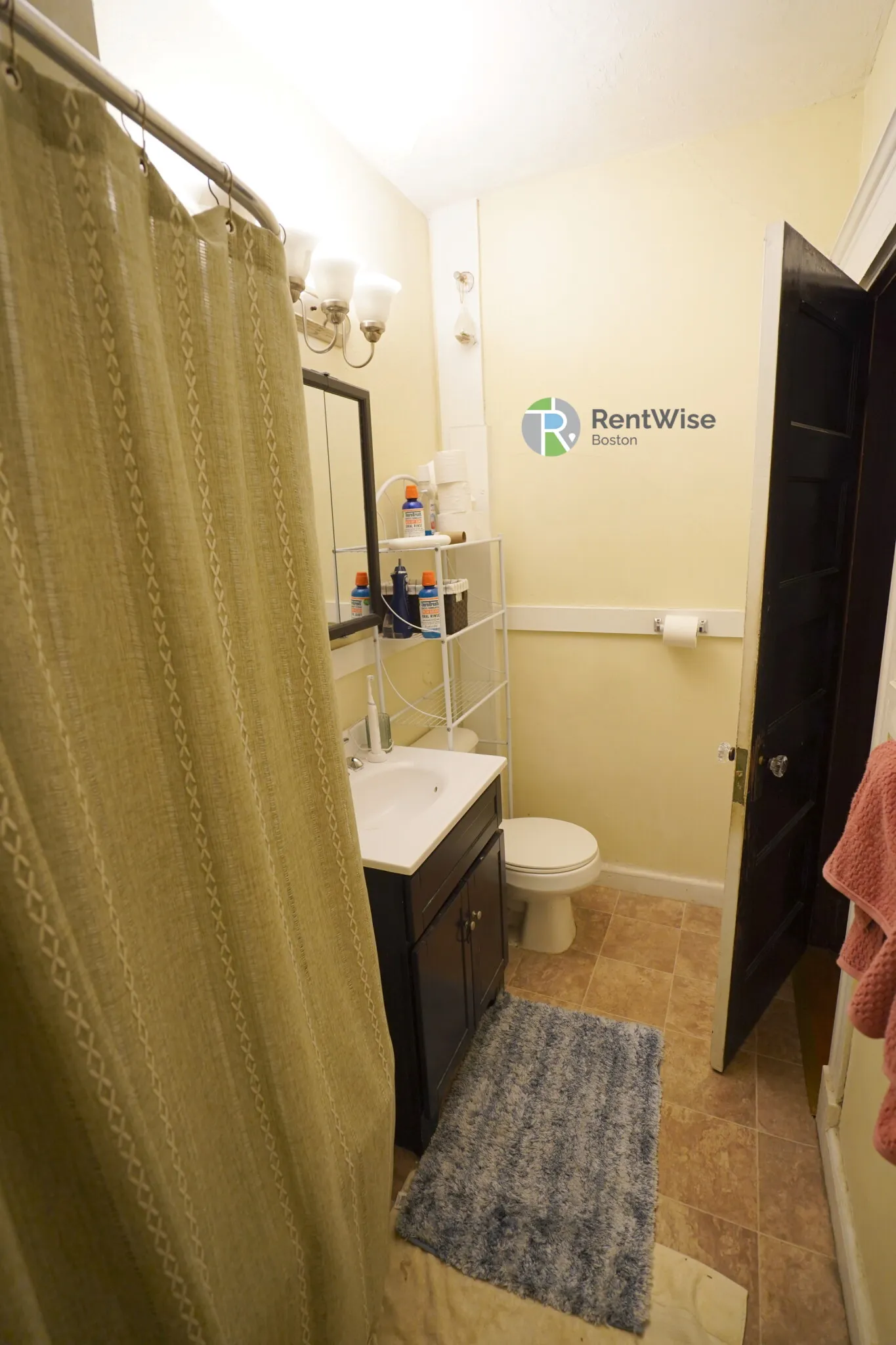 3 bed, 1 bath apartment for rent at 230 South St Unit 3, Jamaica Plain — photo 15 of 16