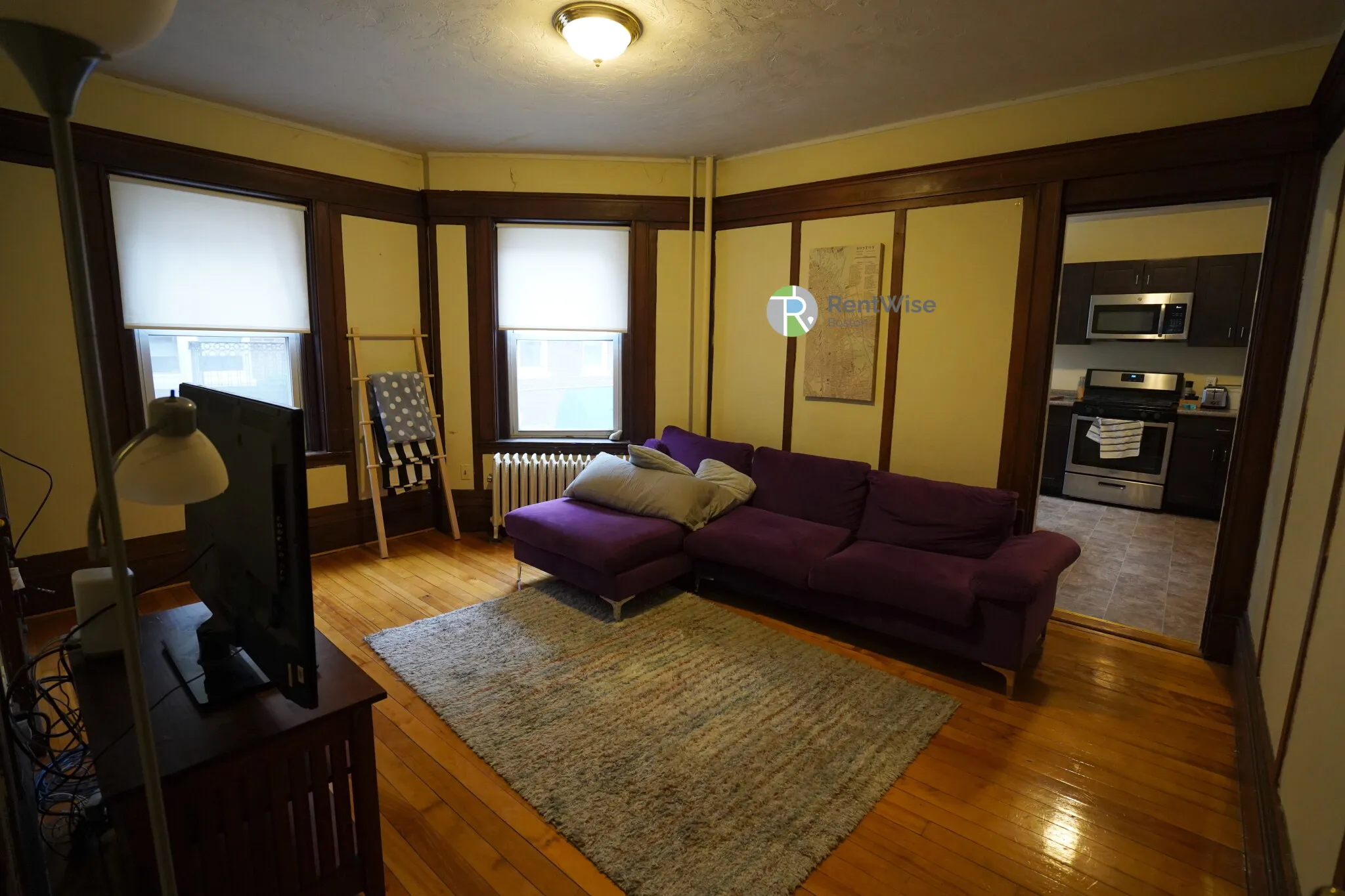 3 bed, 1 bath apartment for rent at 230 South St Unit 3, Jamaica Plain