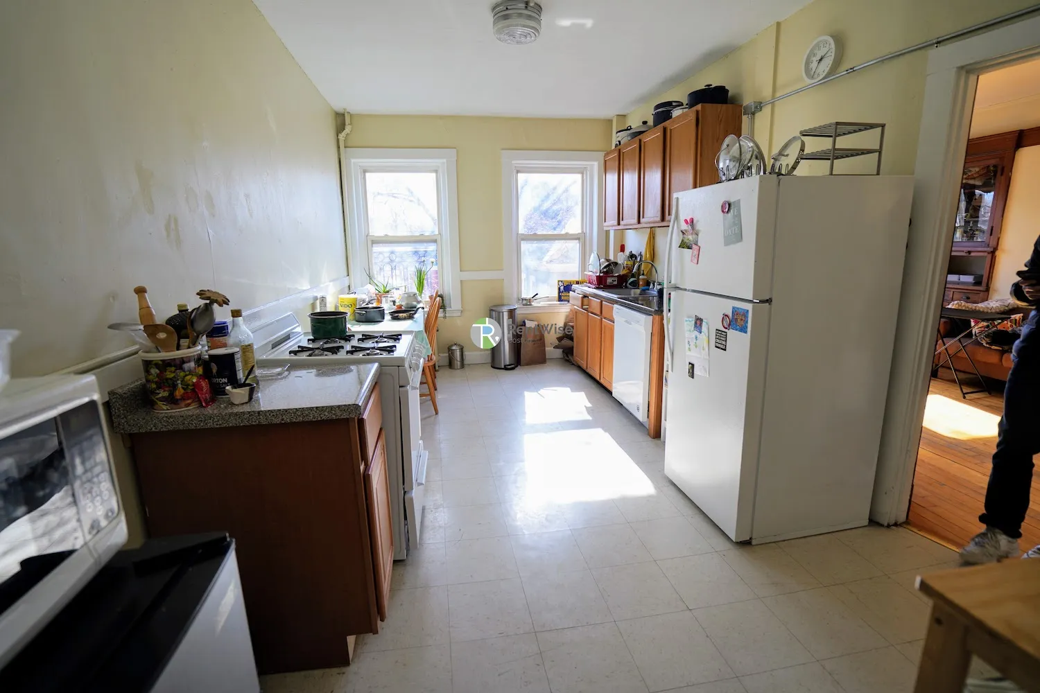 3 bed, 1 bath apartment for rent at 230 South St Unit 6, Jamaica Plain — photo 3 of 12