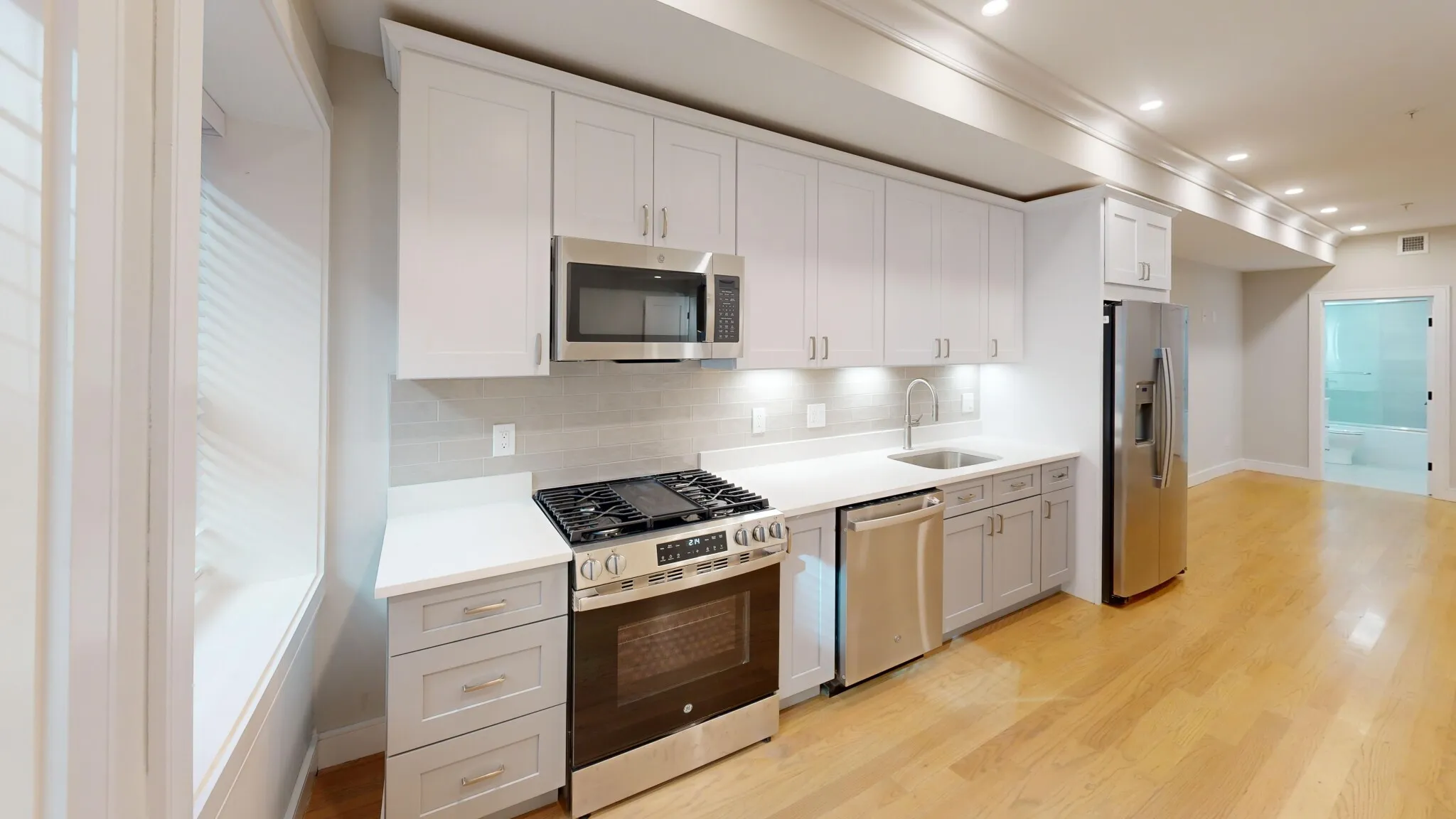3 bed, 1.5 bath apartment for rent at 230 Tremont St Unit 1, Boston Downtown — photo 1 of 15