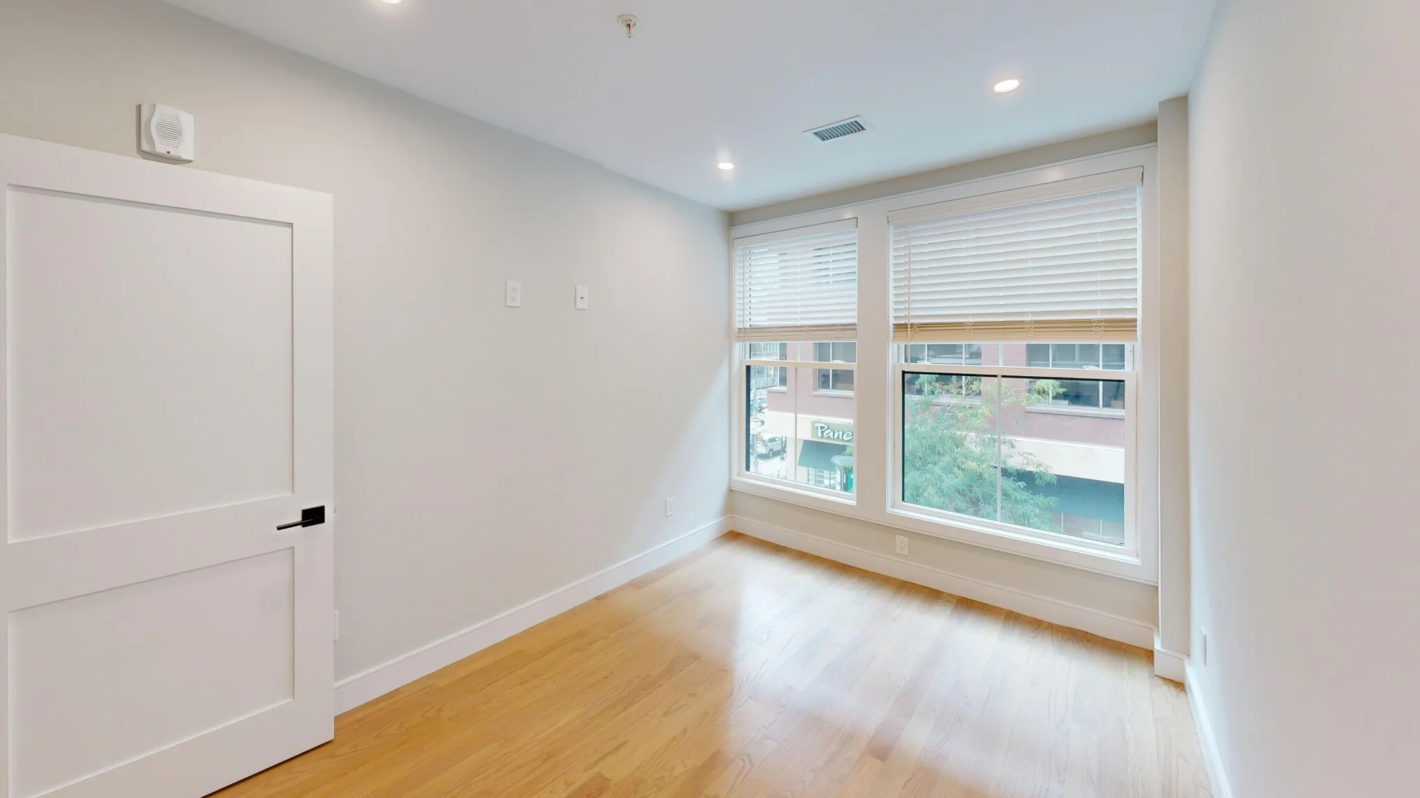 4 bed, 2 bath apartment for rent at 230 Tremont St Unit 2, Boston Downtown — photo 8 of 15