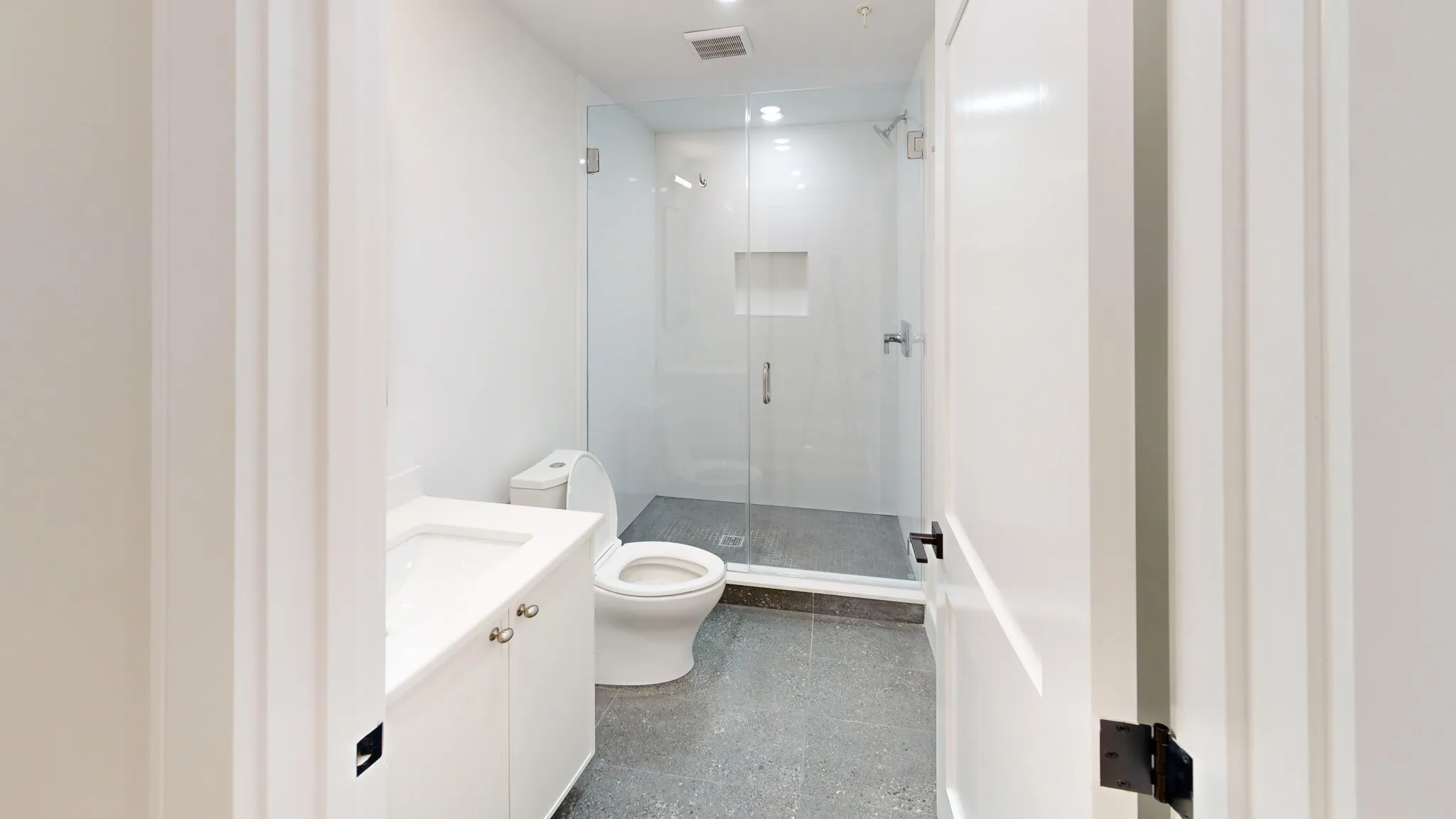 4 bed, 2 bath apartment for rent at 230 Tremont St Unit 2, Boston Downtown — photo 12 of 15