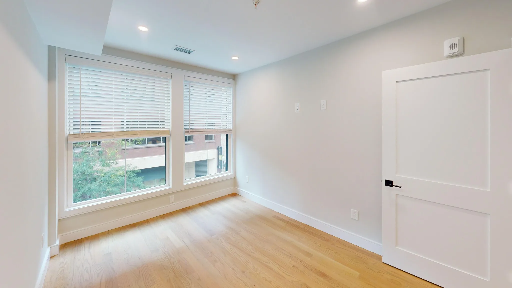 4 bed, 2 bath apartment for rent at 230 Tremont St Unit 2, Boston Downtown — photo 3 of 15