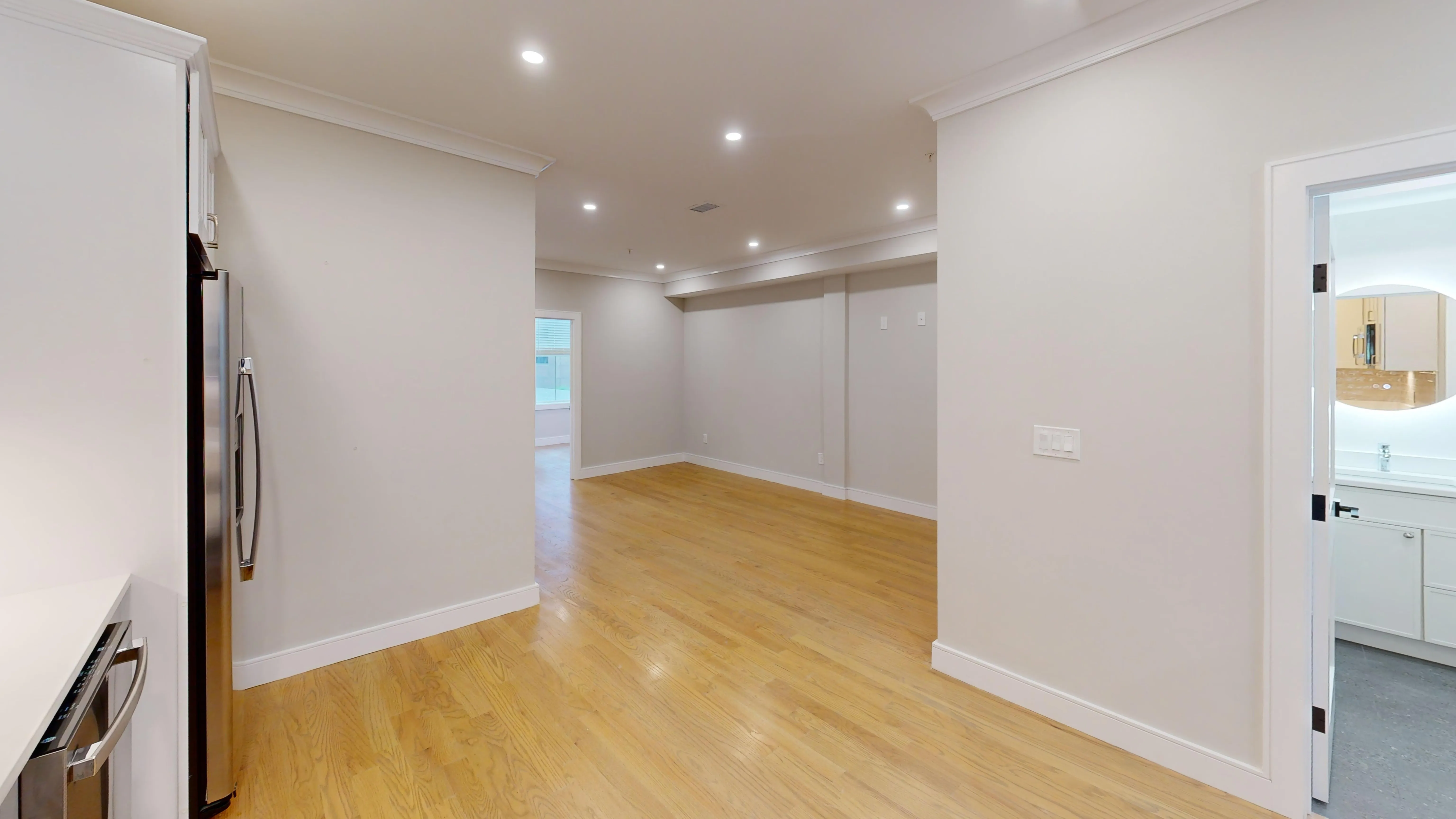 4 bed, 2 bath apartment for rent at 230 Tremont St Unit 3, Boston Downtown — photo 3 of 15