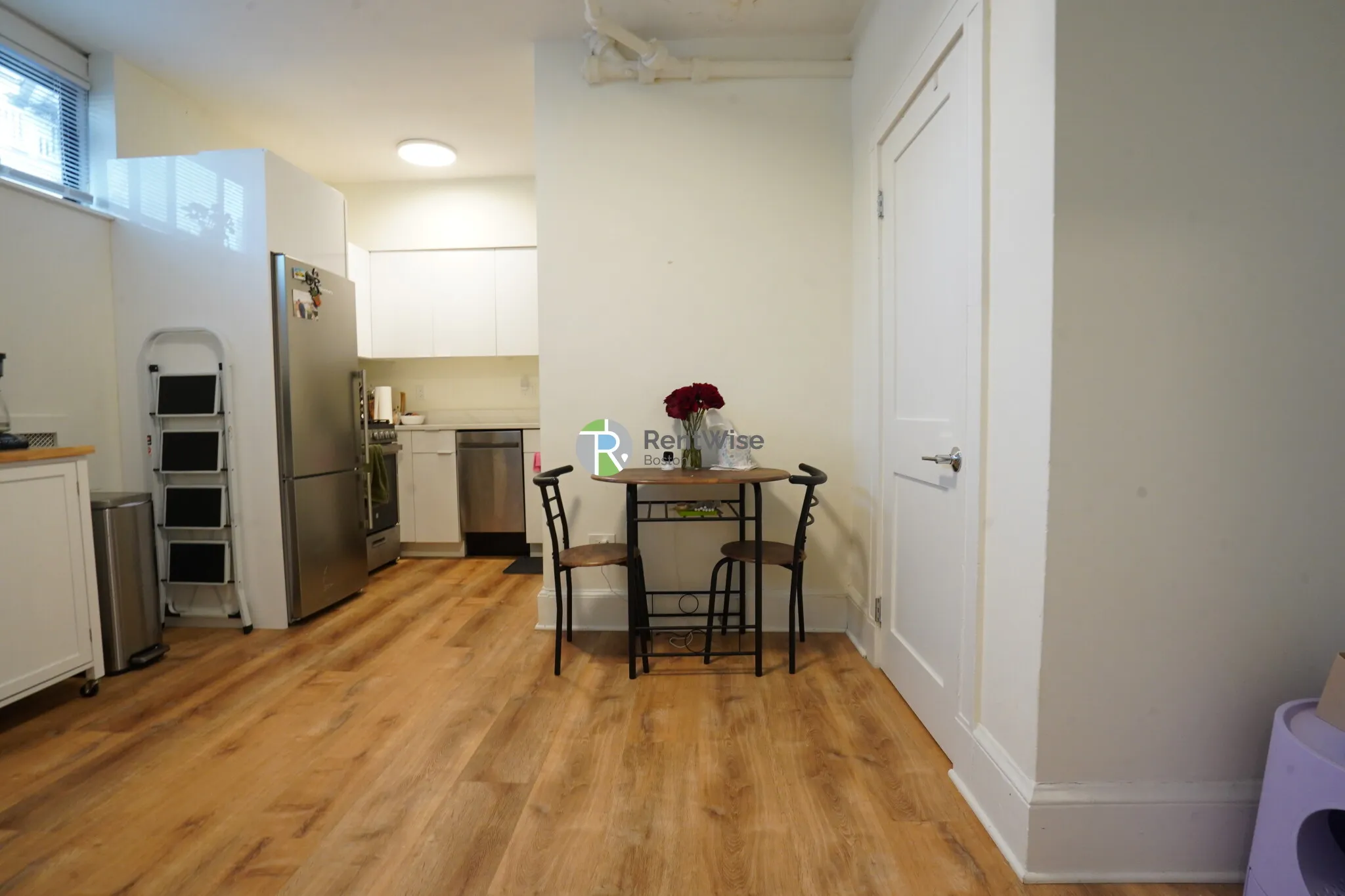 2 bed, 1 bath apartment for rent at 230 Walnut St Unit 20A, Newtonville — photo 6 of 20
