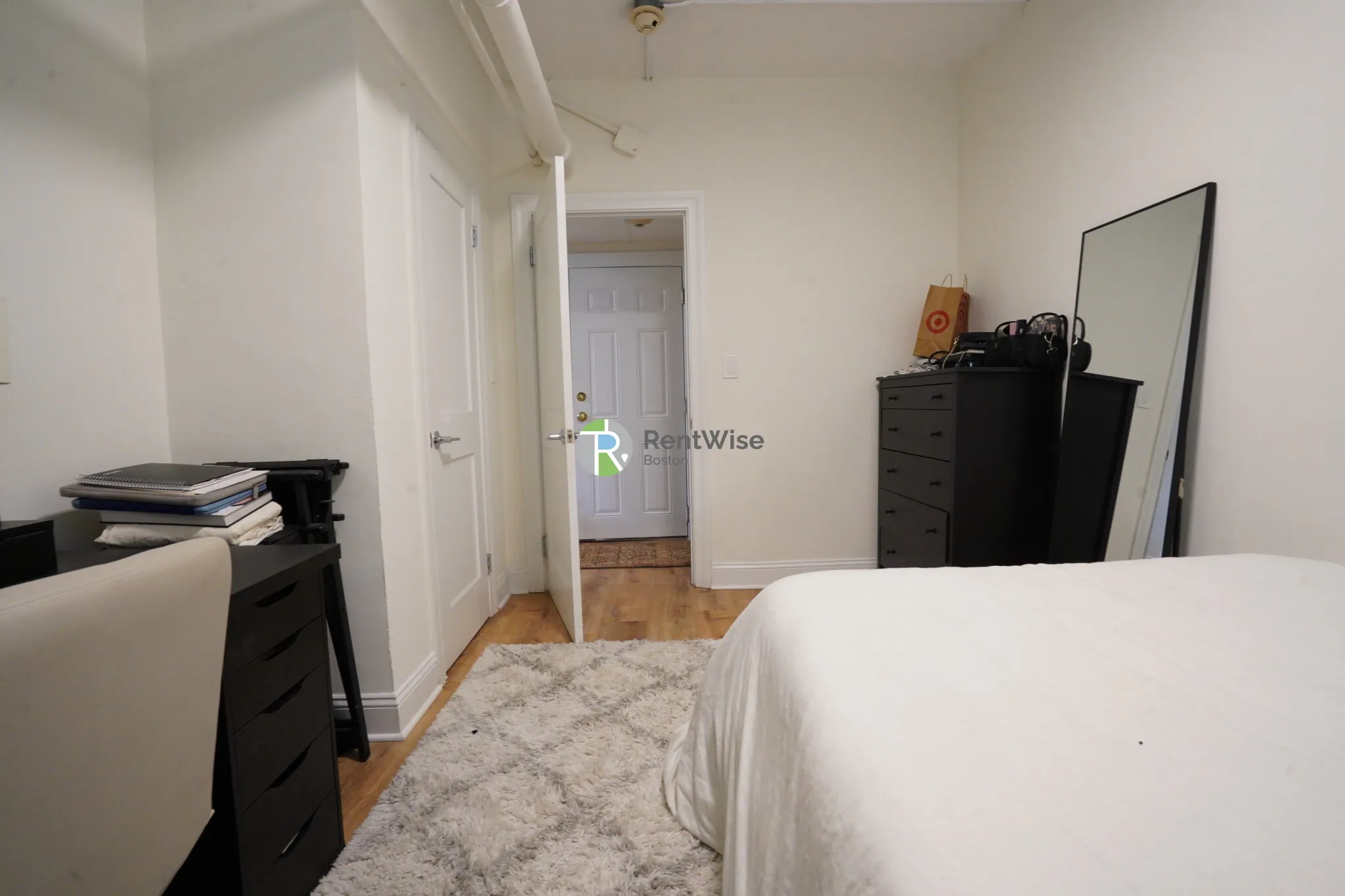 2 bed, 1 bath apartment for rent at 230 Walnut St Unit 20A, Newtonville — photo 5 of 20