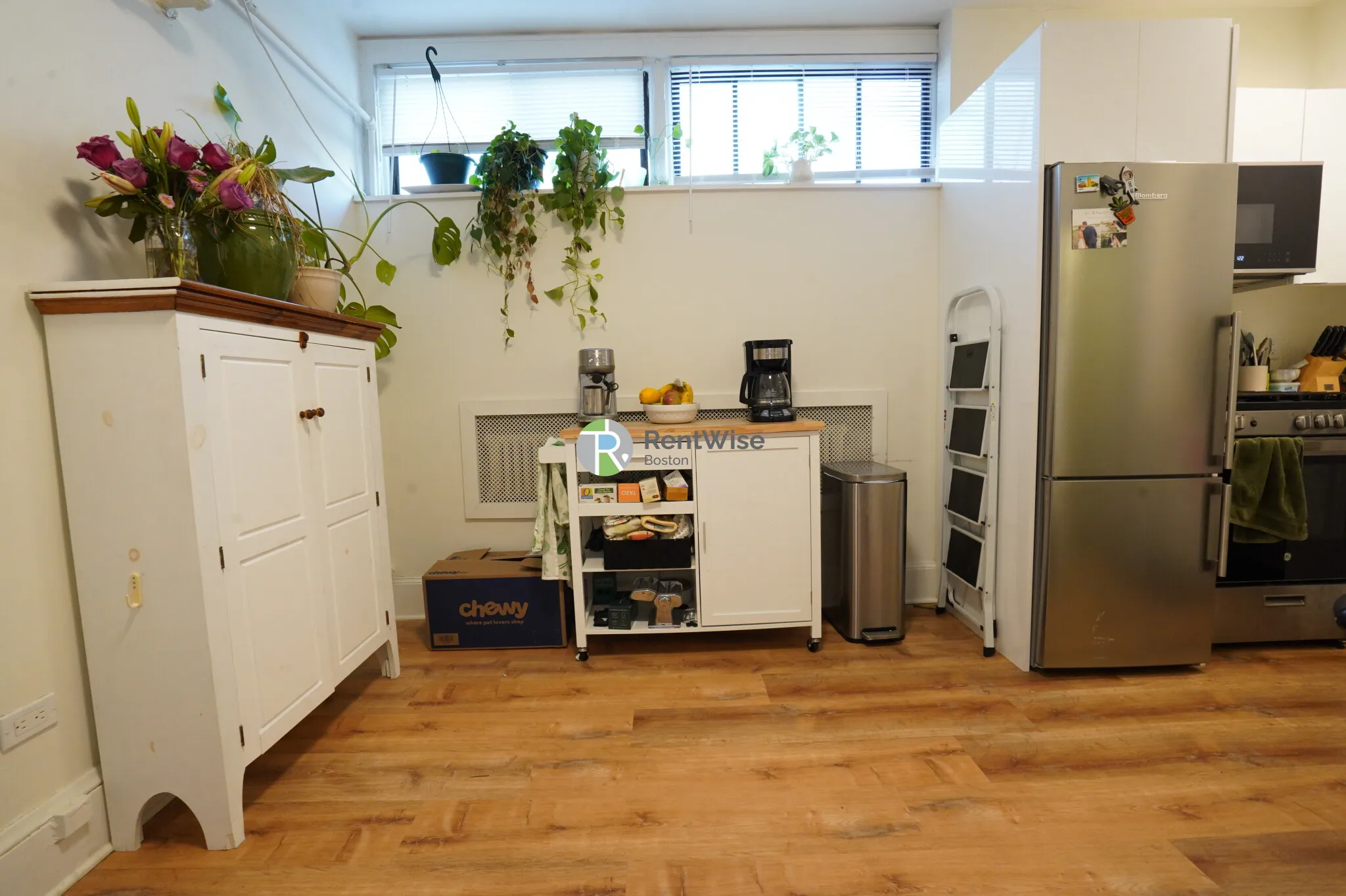 2 bed, 1 bath apartment for rent at 230 Walnut St Unit 20A, Newtonville — photo 9 of 20