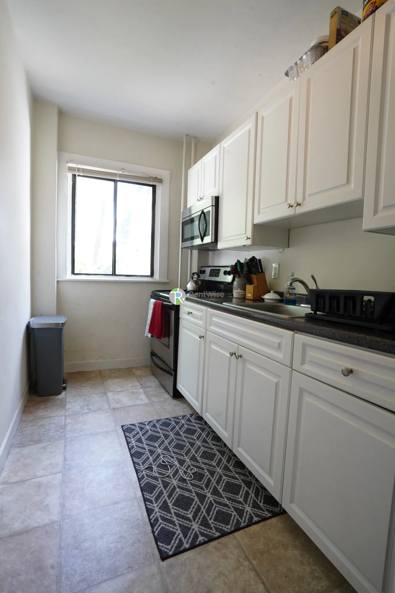 1 bed, 1 bath apartment for rent at 230 Walnut St Unit 21, Newtonville — photo 6 of 23
