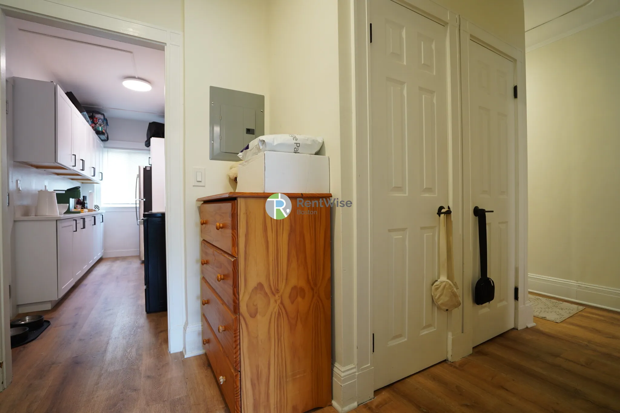 2 bed, 1 bath apartment for rent at 230 Walnut St Unit 24, Newtonville — photo 5 of 26