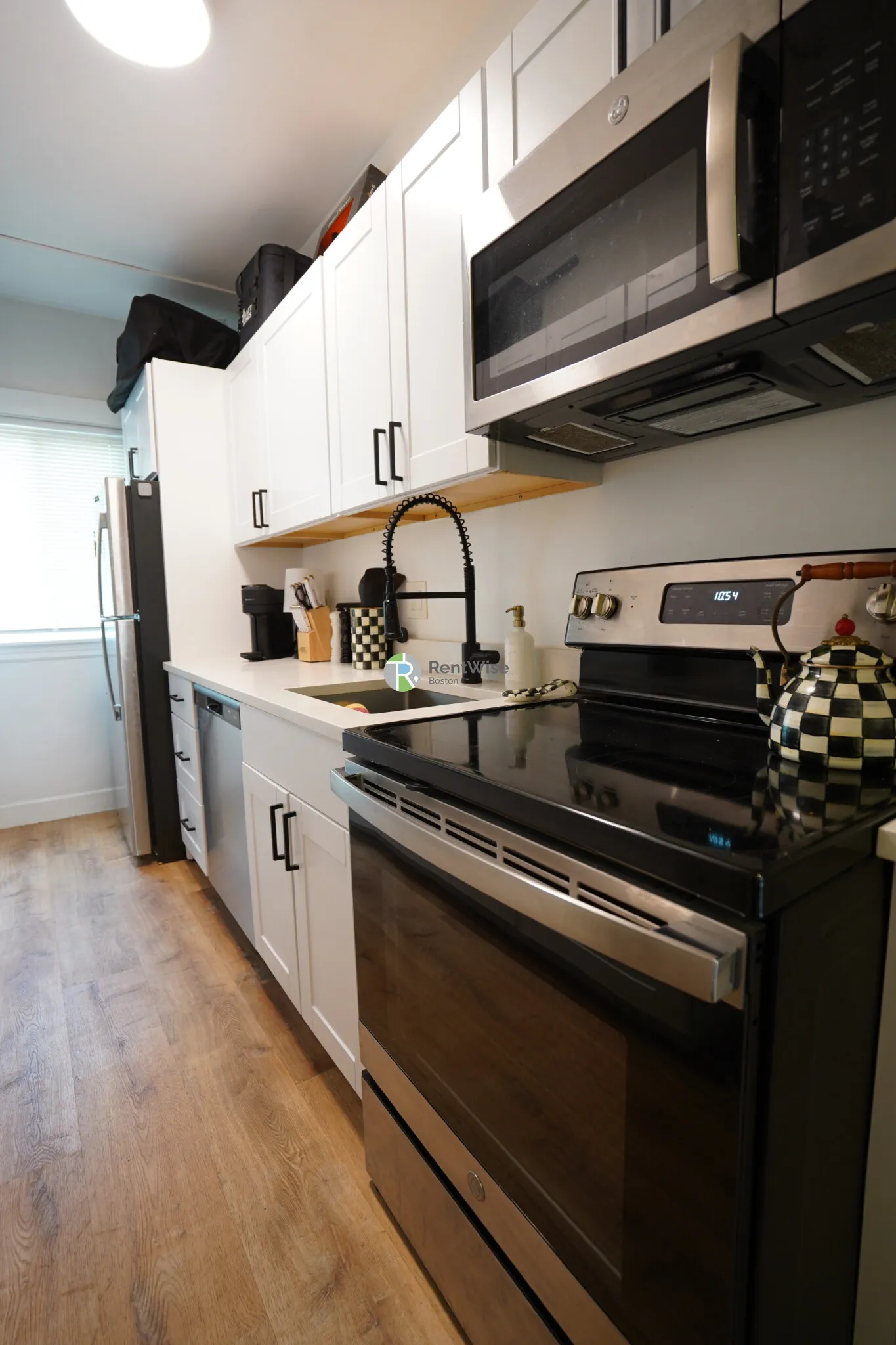 2 bed, 1 bath apartment for rent at 230 Walnut St Unit 24, Newtonville — photo 7 of 26