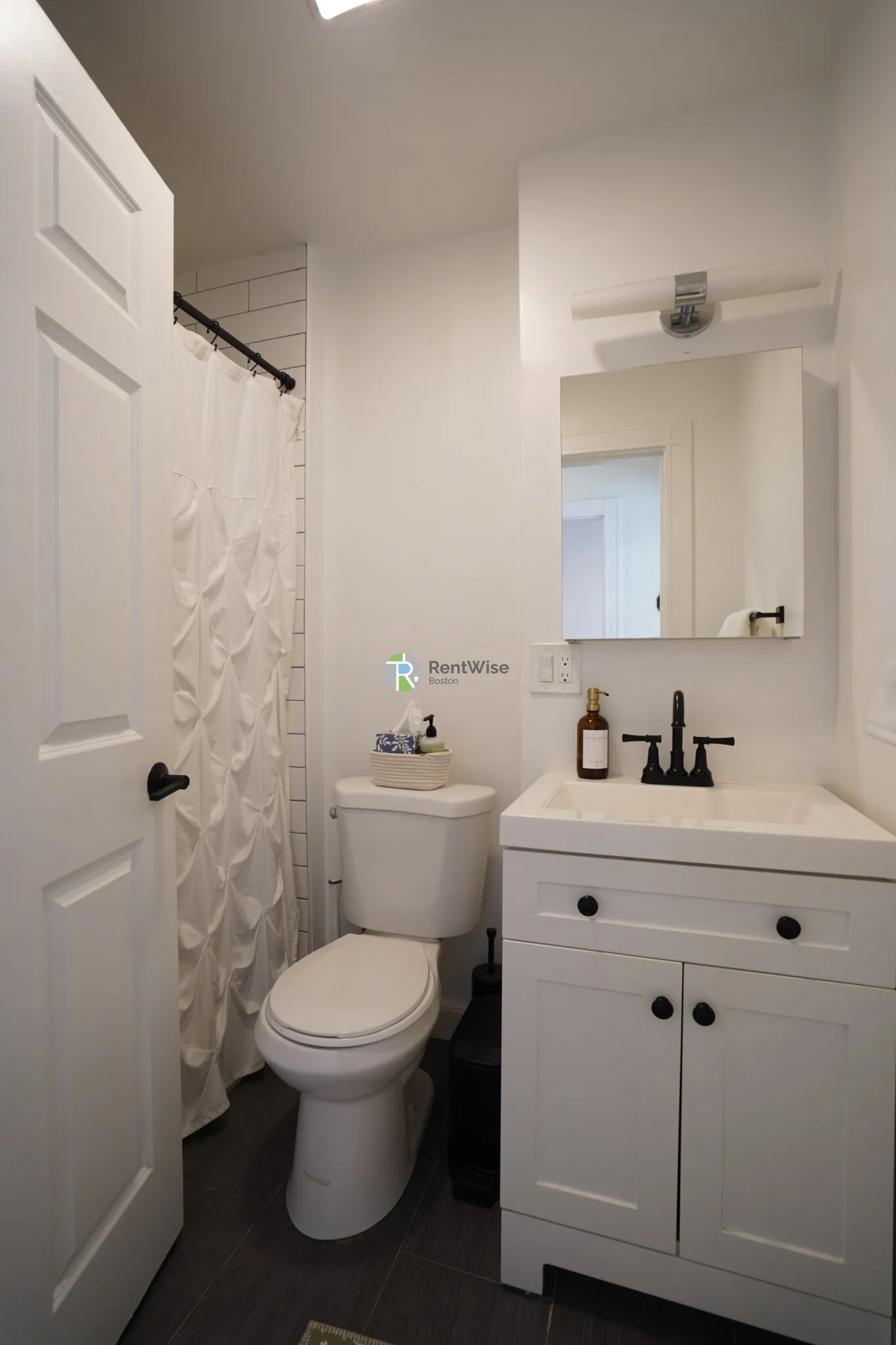 2 bed, 1 bath apartment for rent at 230 Walnut St Unit 24, Newtonville — photo 15 of 26