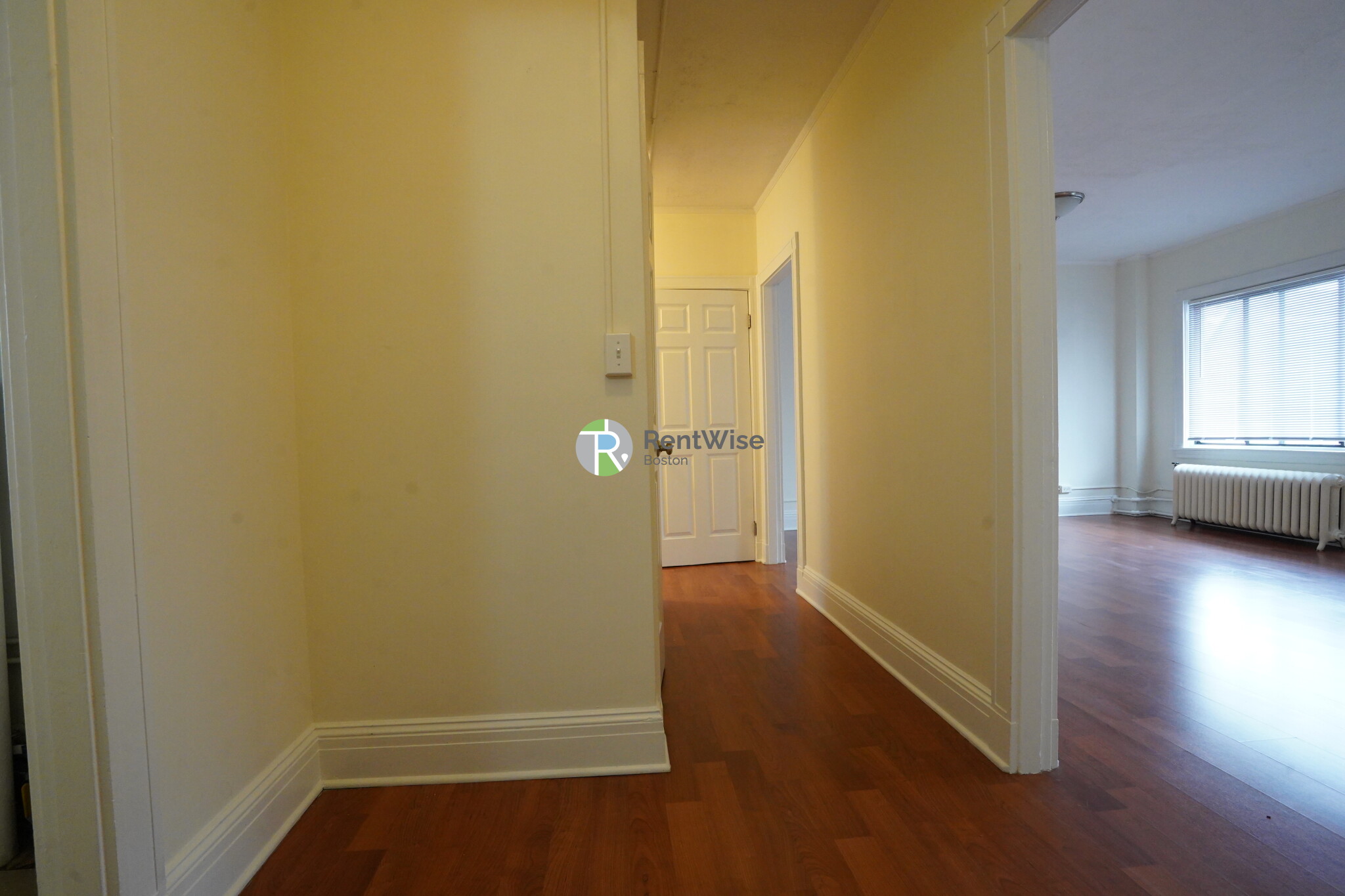 1 bed, 1 bath apartment for rent at 230 Walnut St Unit 27, Newtonville — photo 1 of 21