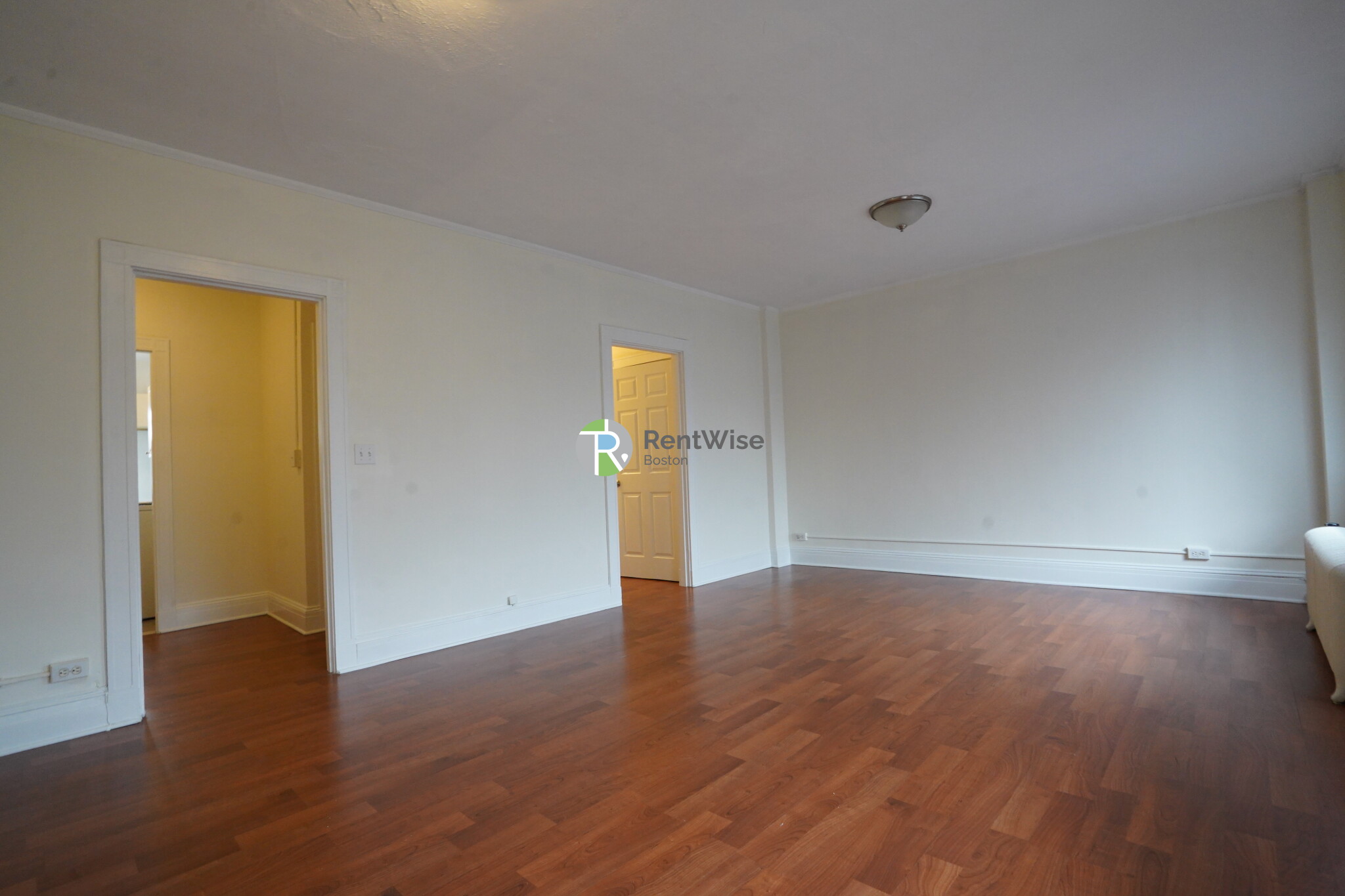 1 bed, 1 bath apartment for rent at 230 Walnut St Unit 27, Newtonville — photo 3 of 21