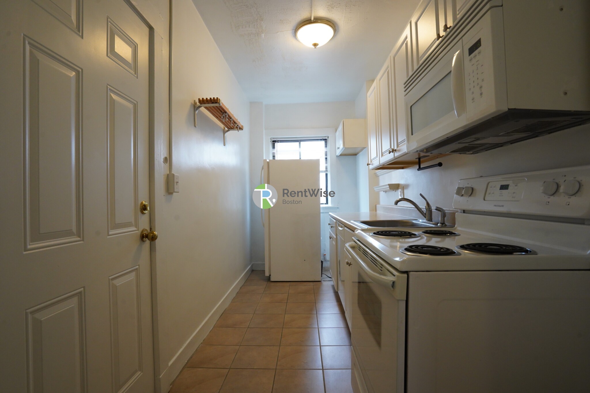 1 bed, 1 bath apartment for rent at 230 Walnut St Unit 27, Newtonville — photo 6 of 21