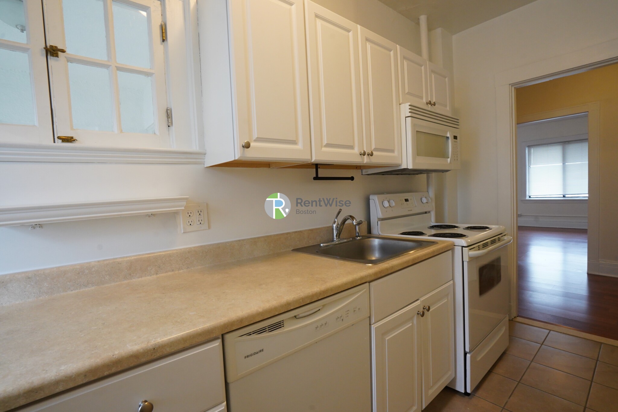 1 bed, 1 bath apartment for rent at 230 Walnut St Unit 27, Newtonville — photo 9 of 21