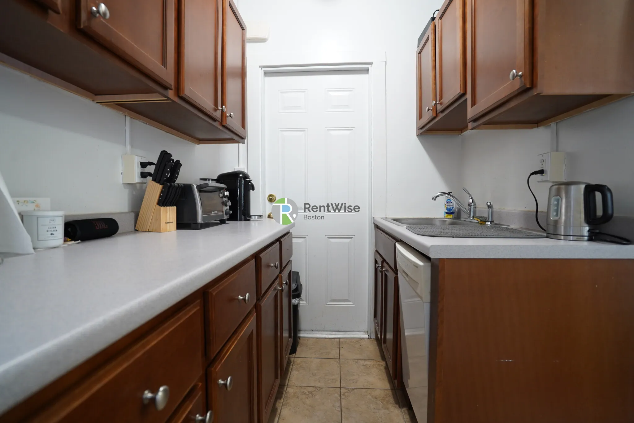 1 bed, 1 bath apartment for rent at 230 Walnut St Unit 31B, Newtonville — photo 12 of 17