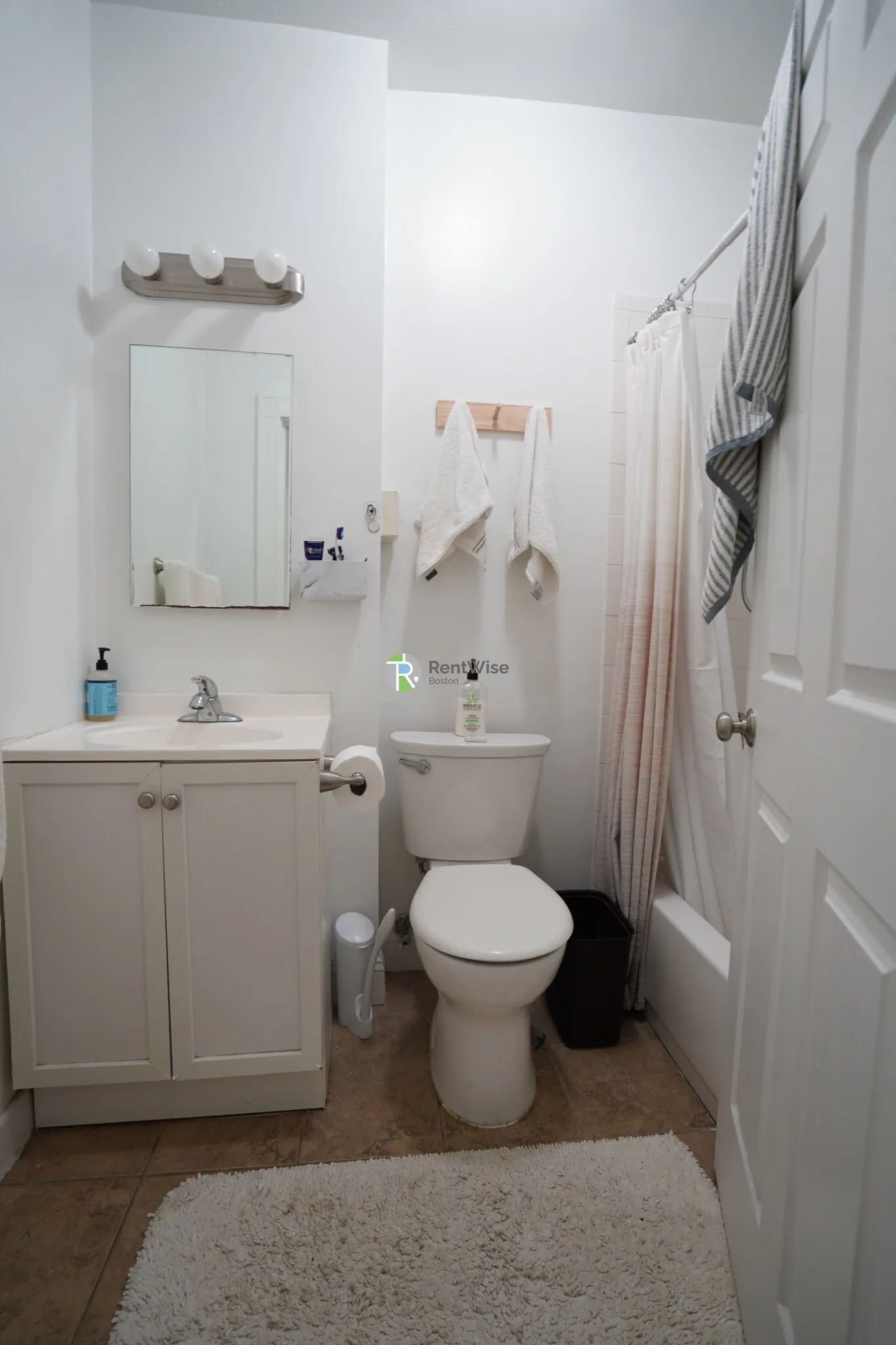 1 bed, 1 bath apartment for rent at 230 Walnut St Unit 31B, Newtonville — photo 5 of 17