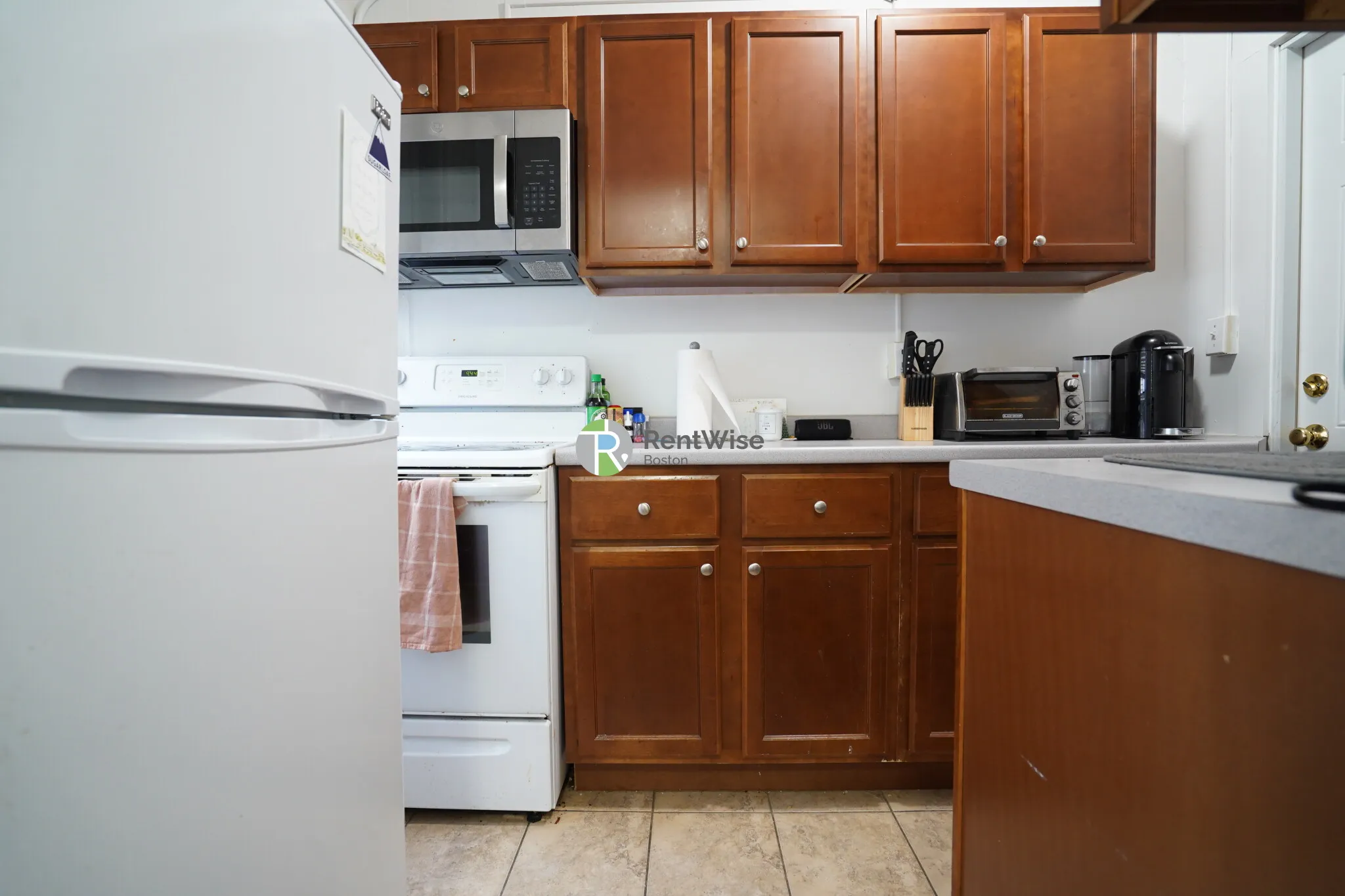 1 bed, 1 bath apartment for rent at 230 Walnut St Unit 31B, Newtonville — photo 9 of 17