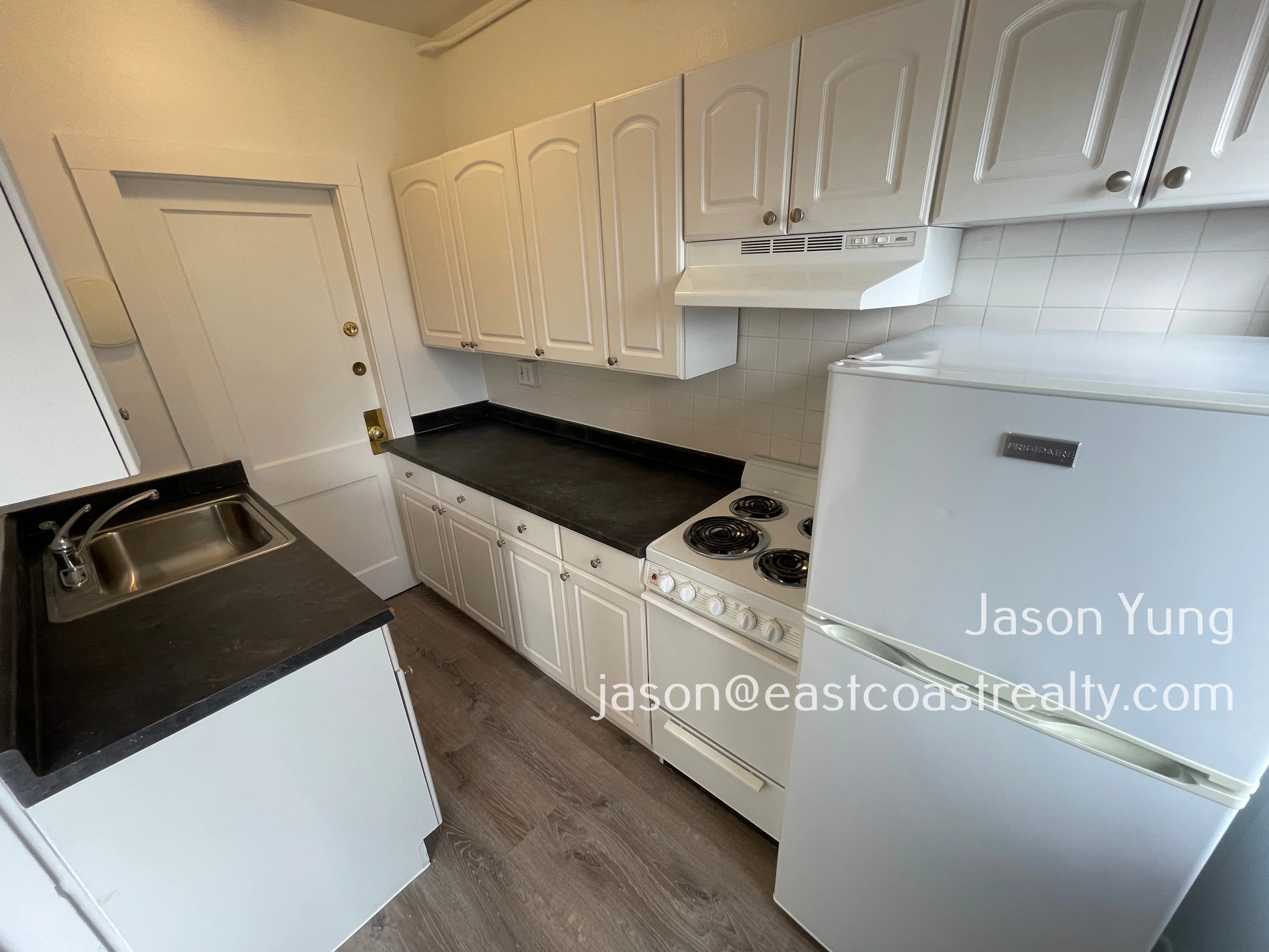 1 bed, 1 bath apartment for rent at 230 Walnut St Unit 36A, Newtonville — photo 13 of 14