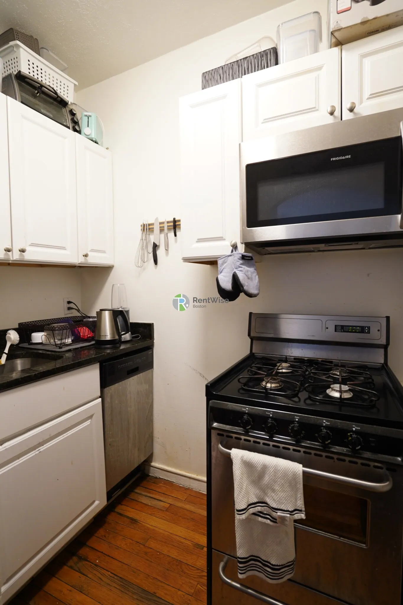 1 bed, 1 bath apartment for rent at 230 Walnut St Unit 40, Newtonville — photo 6 of 15